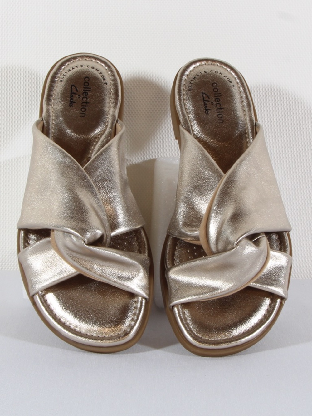 Clarks Women's Reyna Twist Champagne Gold Metallic Knot Slide Sandals